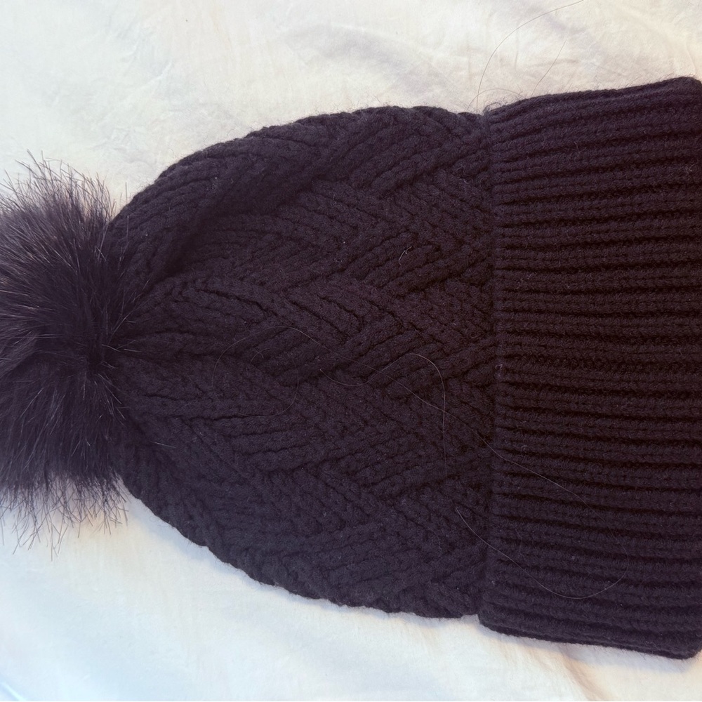 Black Knit Pom-Pom Beanie
